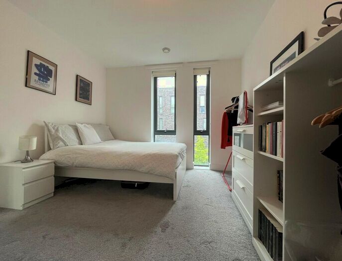 3 Bedroom Flat To Rent In Bermuda Way, London, E1