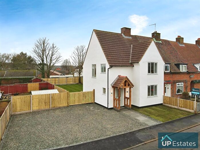 3 Bedroom End Of Terrace House For Sale In Beckett Avenue, Market Bosworth, Nuneaton, CV13