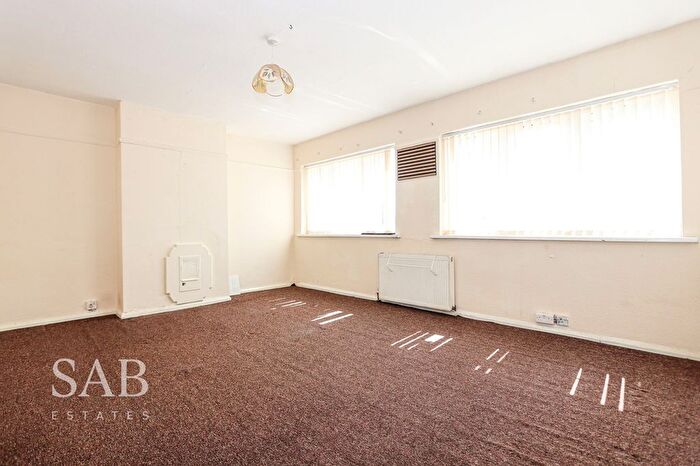 4 Bedroom Flat To Rent In Ruislip Road, Greenford, UB6