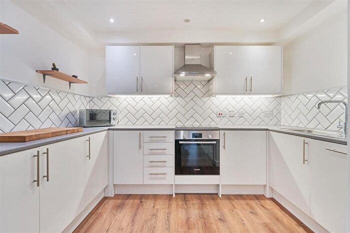 1 Bedroom Flat For Sale In Avonmouth Road, Avonmouth, Bristol, BS11