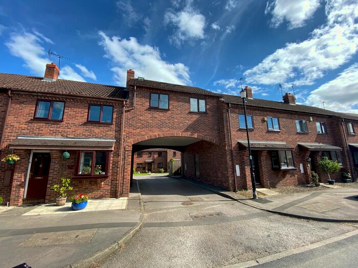 2 Bedroom Flat To Rent In High Farm Cottage, Helperby, York, YO61