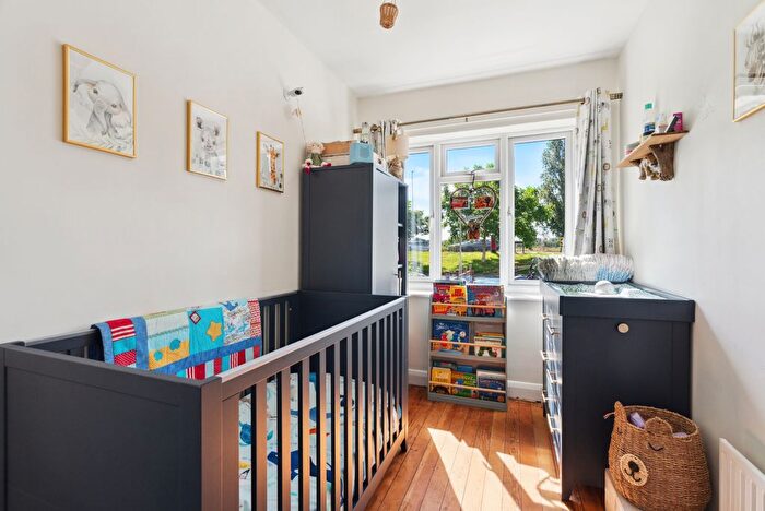 3 Bedroom Terraced House For Sale In Gaston Bridge Road, Shepperton, Surrey, TW17