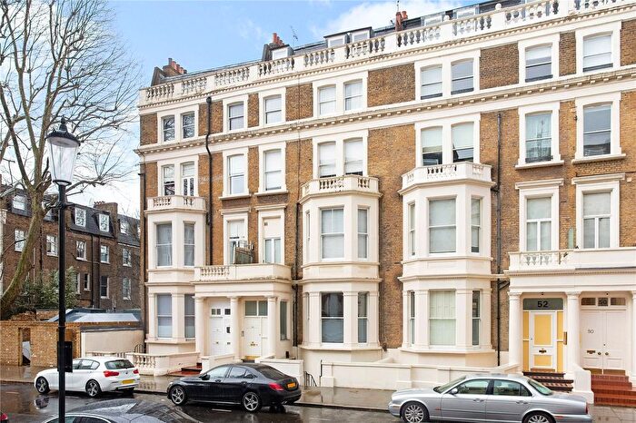 1 Bedroom Flat For Sale In Penywern Road, London, SW5