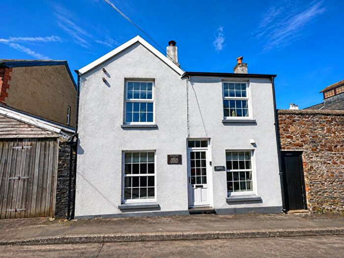 2 Bedroom Detached House To Rent In Castle Street, Northam, Bideford, Devon, EX39
