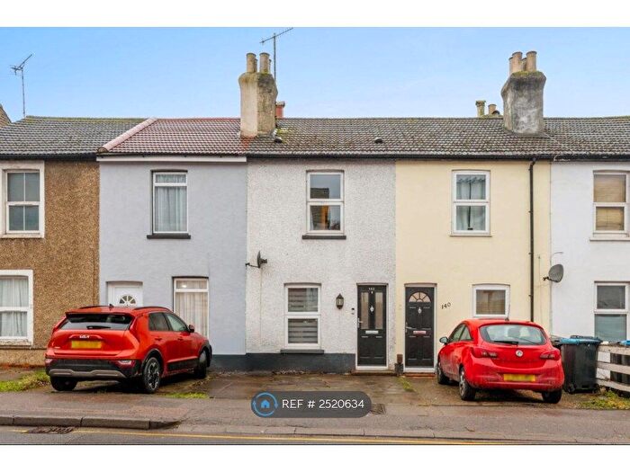 2 Bedroom Terraced House To Rent In Godstone Road, Whyteleafe, CR3