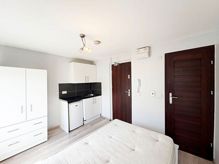 Studio To Rent In Pembroke Road, Wembley, HA9