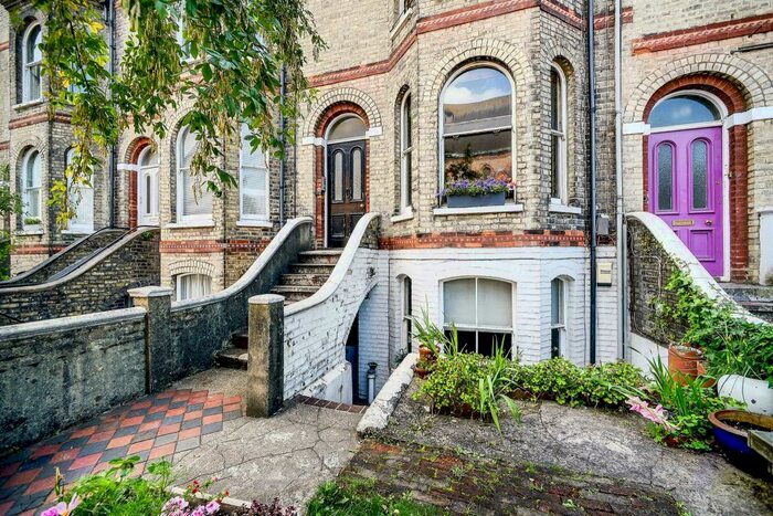 6 Bedroom Maisonette To Rent In Gladstone Terrace, Brighton, BN2