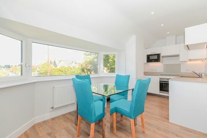 1 Bedroom Flat To Rent In Godstow Road, Wolvercote, Oxford, OX2