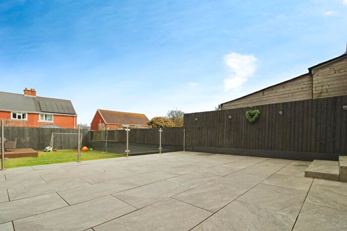 3 Bedroom Semi-Detached House For Sale In Palmerston Road, Barry, CF63