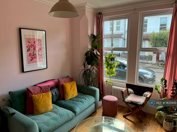 1 Bedroom Maisonette To Rent In St Johns Road, London, N15