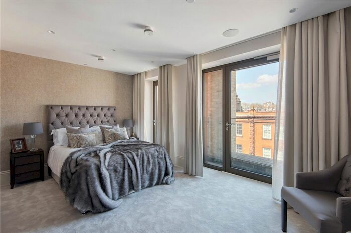 2 Bedroom Flat For Sale In Essoldo House, Old Church Street, Chelsea, SW3