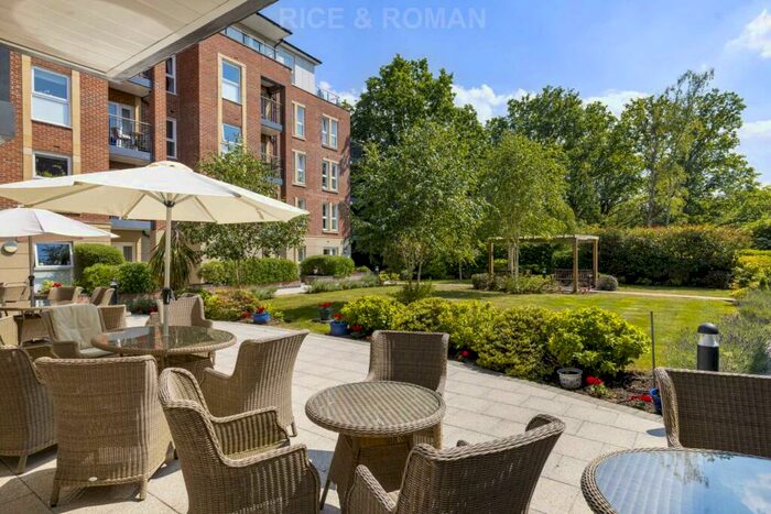 2 Bedroom Retirement Property For Sale In Augustus House, Virginia Water, GU25