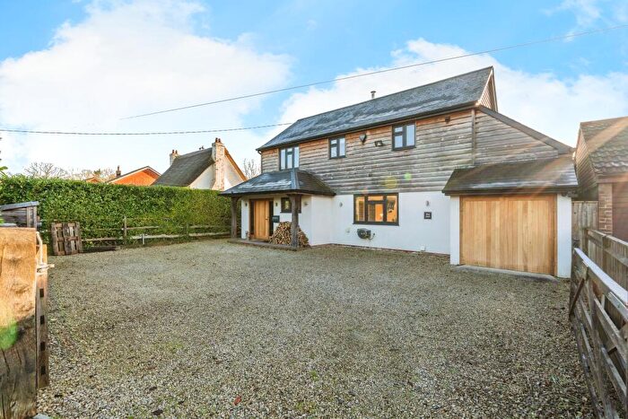 3 Bedroom Detached House For Sale In Winsor Road, Winsor, Southampton, Hampshire, SO40