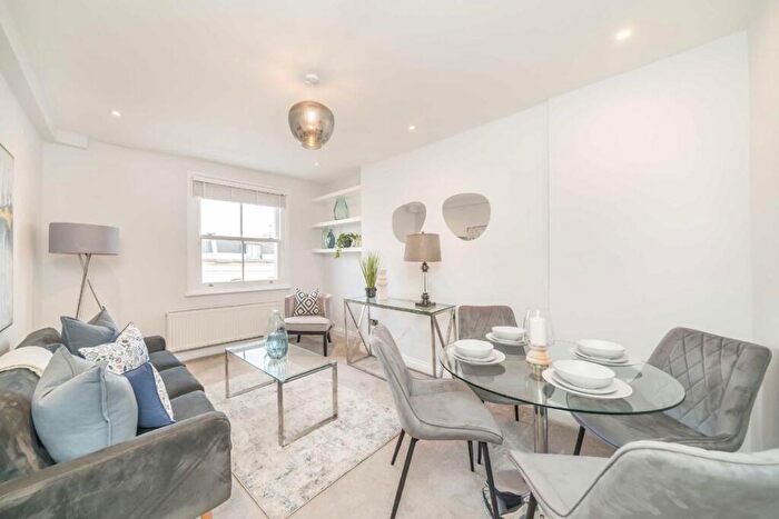 3 Bedroom Flat For Sale In Oberstein Road, Clapham Junction, SW11