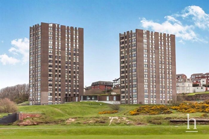 4 Bedroom Apartment For Sale In The Cliff, Wallasey, CH45