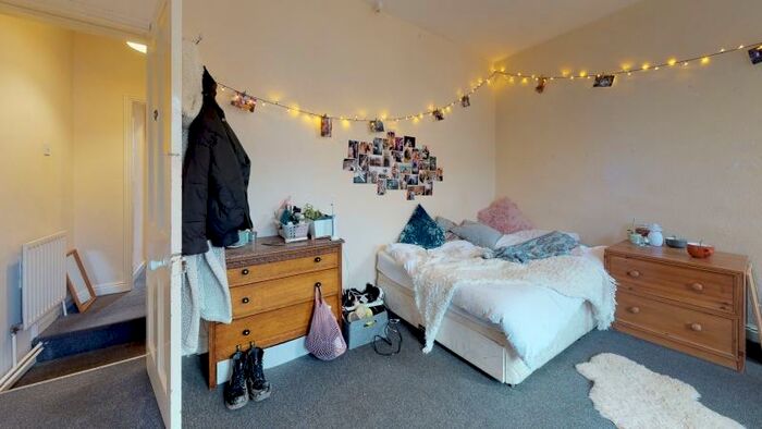 4 Bedroom Terraced House To Rent In Ashville Terrace, Hyde Park, Leeds, LS6