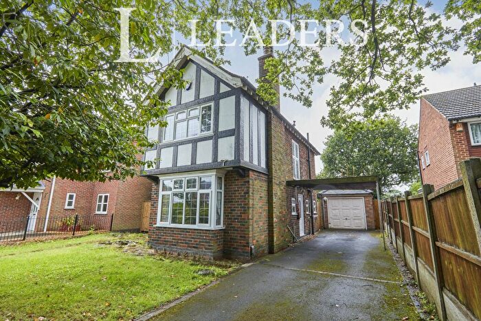 3 Bedroom Detached House To Rent In Moorway Lane, Littleover, DE23