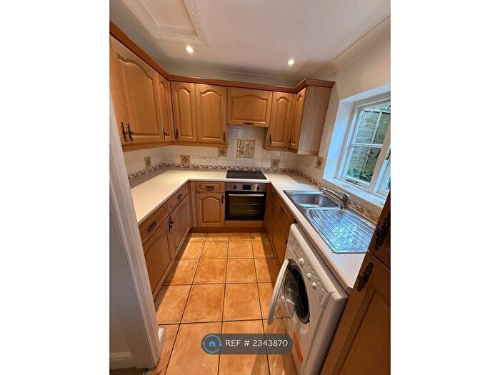 2 Bedroom Terraced House To Rent In Palmerston Street, Romsey, SO51