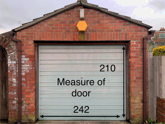 Garage / Parking To Rent In Garage, Cassell Road, Fishponds, BS16