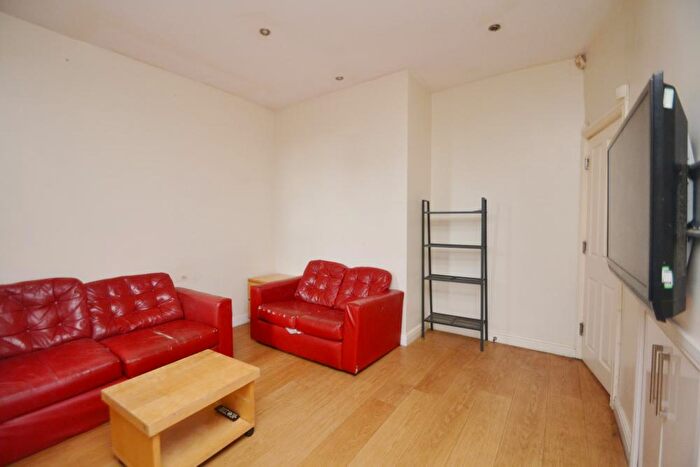 5 Bedroom Terraced House To Rent In Filey Road, Fallowfield, Manchester, M14