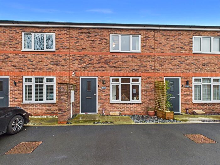 3 Bedroom Terraced House For Sale In Carter Drive, Hessle, HU13