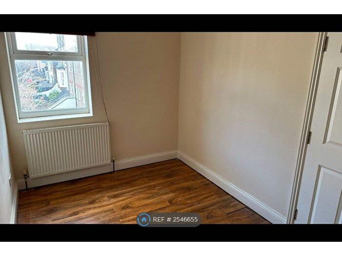 1 Bedroom Flat To Rent In Langthorne Road, London, E11