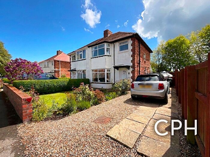 3 Bedroom Semi-Detached House For Sale In Newlands Park Crescent, Scarborough, YO12