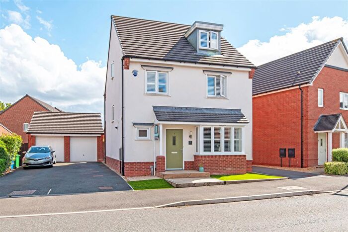 4 Bedroom Detached House For Sale In Volans Drive, Westbrook, Warrington, WA5