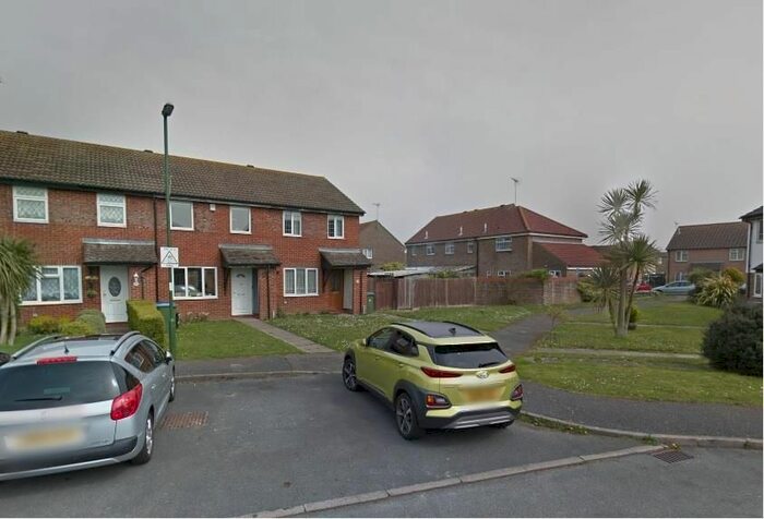 3 Bedroom Property To Rent In Nimbus Close, Littlehampton BN17