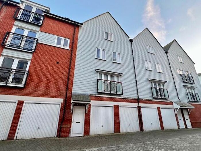 3 Bedroom Town House To Rent In Tannery Way North, Canterbury, CT1