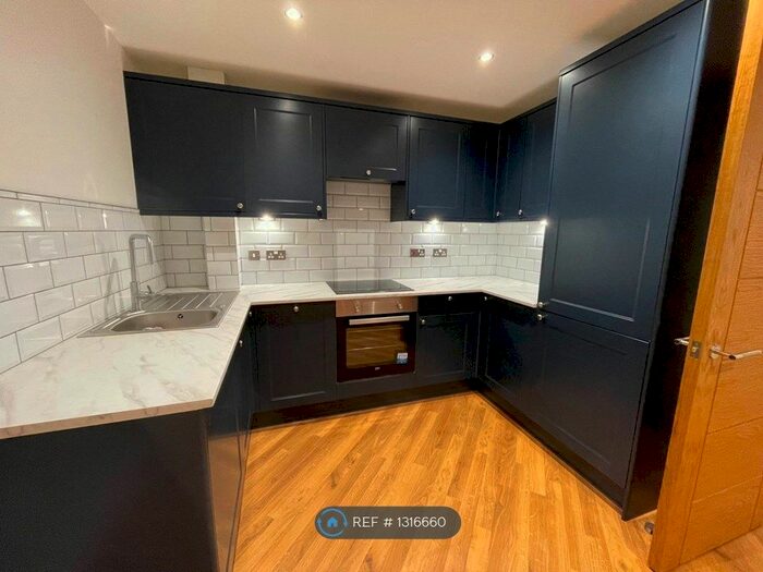 1 Bedroom Flat To Rent In Fairfield Avenue, Staines-Upon-Thames TW18