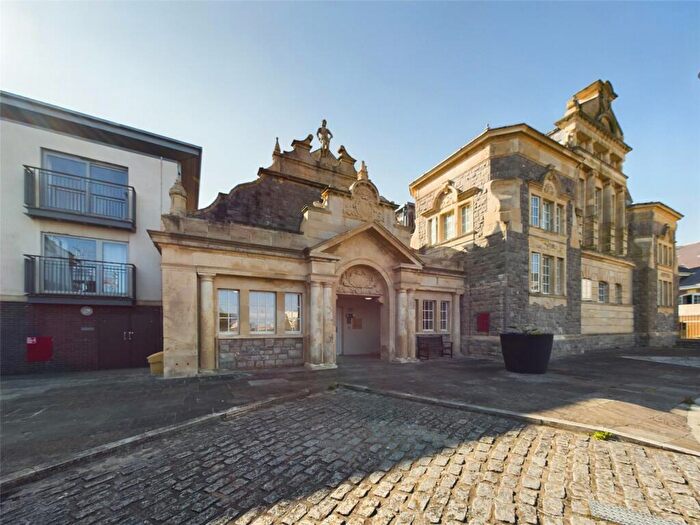 2 Bedroom Apartment For Sale In Knightstone Causeway, Weston-super-Mare, North Somerset, BS23