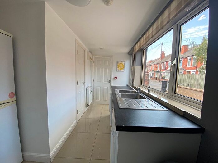5 Bedroom Semi-Detached House To Rent In Pennell Street, Lincoln, LN5