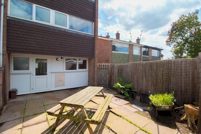 3 Bedroom Terraced House For Sale In Winston Court, Mannings Lane South, Chester, CH2