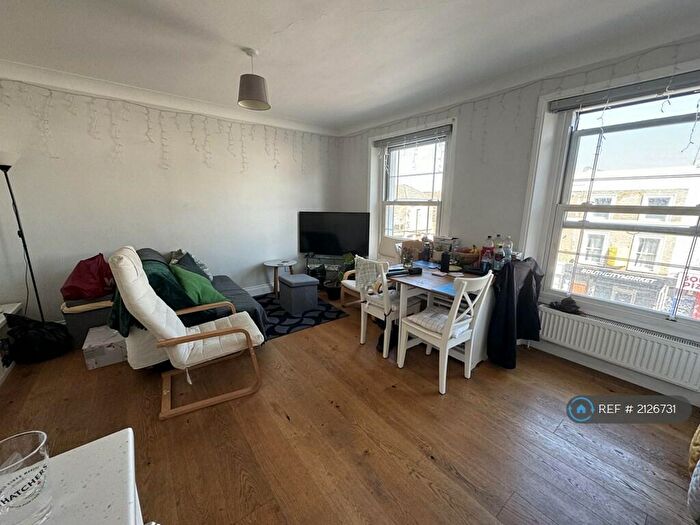 4 Bedroom Flat To Rent In New Cross Road, London, SE14