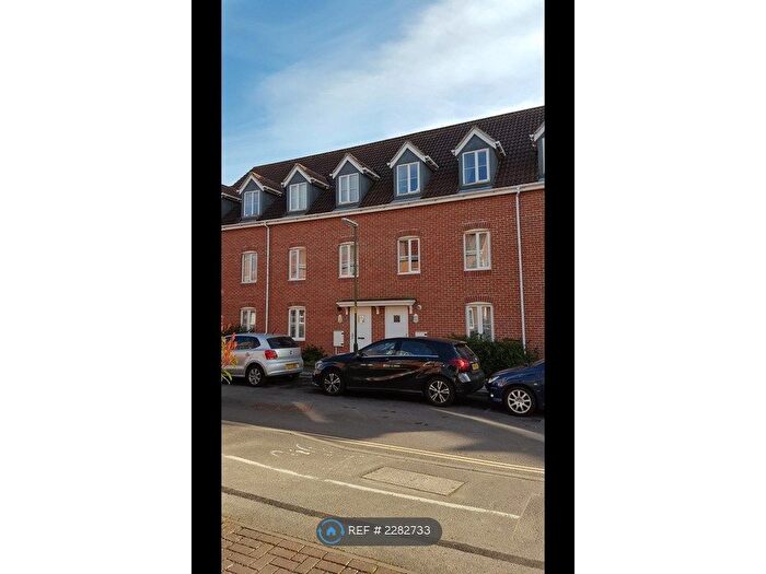 6 Bedroom Terraced House To Rent In Bostock Road, Chichester, PO19