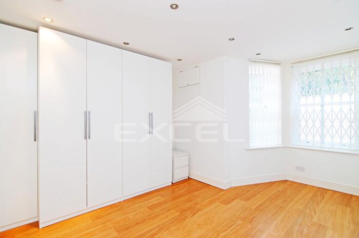 2 Bedroom Flat To Rent In Estelle Rd, Hampstead, London, NW3