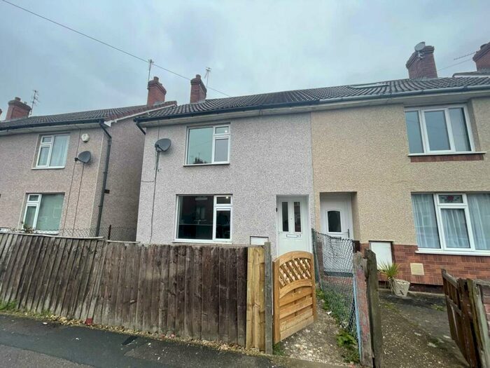 3 Bedroom Semi-Detached House To Rent In Frank Roadr, Doncaster, DN5