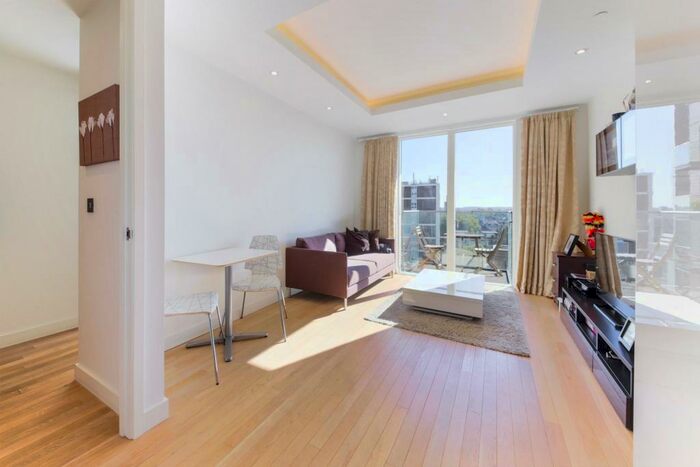 1 Bedroom Apartment To Rent In Park Vista Tower, Wapping Lane, London, E1W