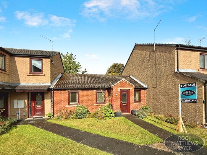 2 Bedroom Bungalow For Sale In Bowes Court, Newcastle Upon Tyne, NE3