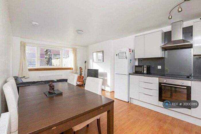 3 Bedroom Flat To Rent In Westfield Road, Edinburgh, EH11