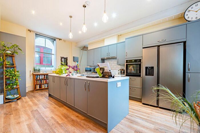 2 Bedroom Flat For Sale In Barker Gate, The Lace Market, NG1