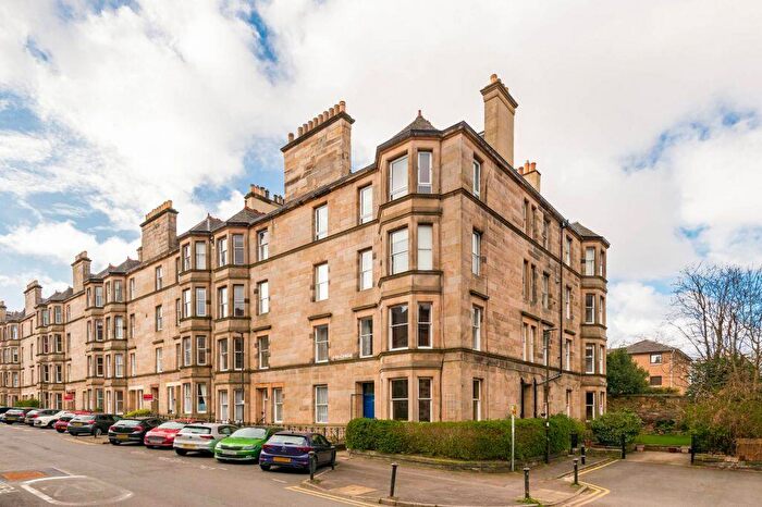 2 Bedroom Flat For Sale In / Montpelier Park, Bruntsfield, Edinburgh, EH10