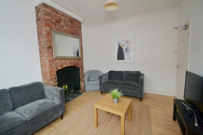 5 Bedroom Terraced House To Rent In Braemar Road, Fallowfield, Manchester, M14