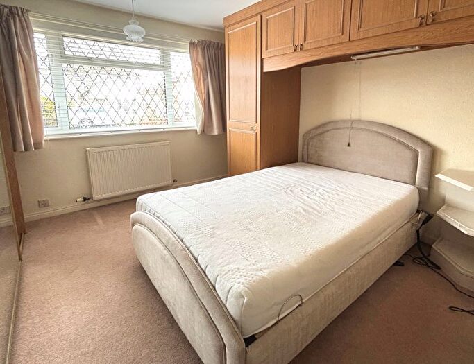 2 Bedroom Bungalow For Sale In Shearwater Grove, Innsworth, Gloucester, GL3