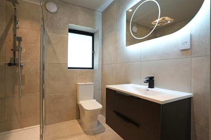 2 Bedroom Flat To Rent In Bredhurst Close, London, SE20