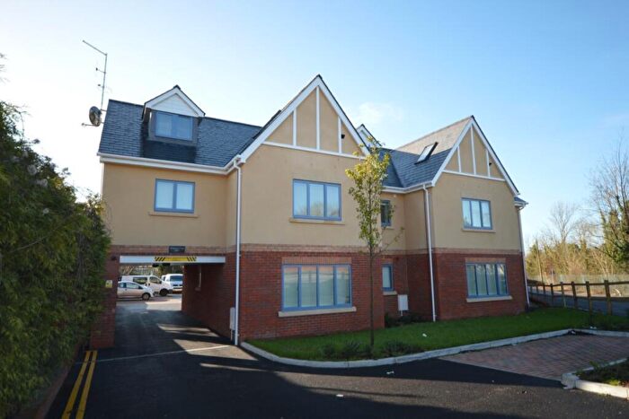 Flat To Rent In Weyhill Road, Andover, Hampshire, SP10