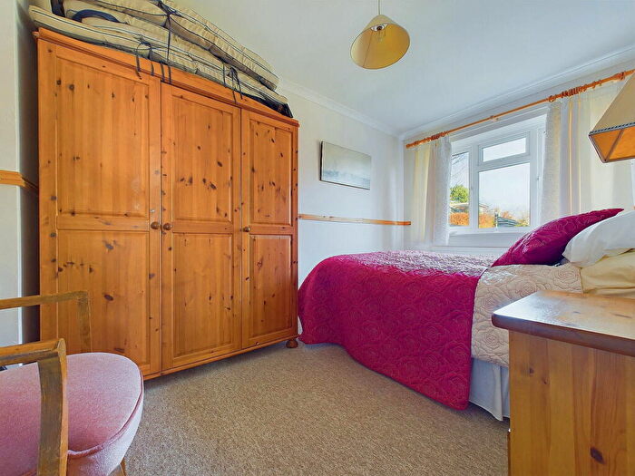 4 Bedroom Detached House For Sale In Mill Road, Northing Lancing, BN15