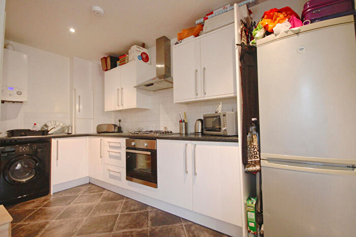 1 Bedroom Apartment To Rent In Globe Lane, Poole, BH15