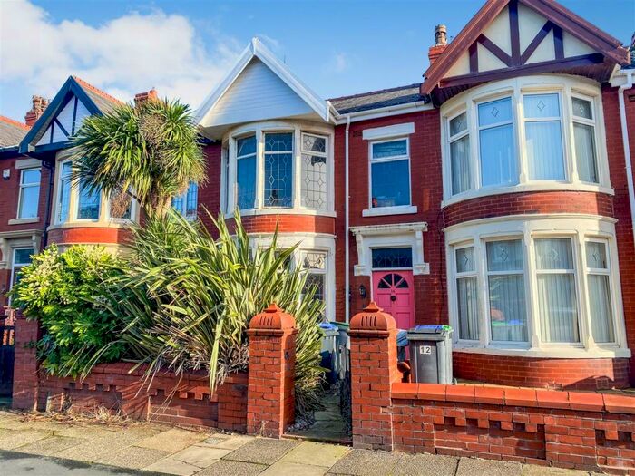 3 Bedroom Terraced House For Sale In Lichfield Road, Blackpool, FY1